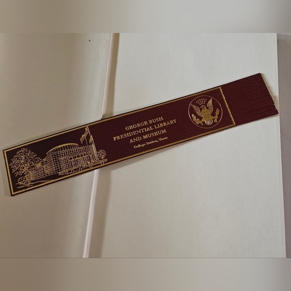 Laura Bush An intimate Portrait of the First Lady Ronald Kessler 2006 Home Books - Picture 8 of 16